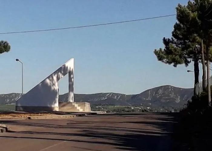 The Lemon Tree House